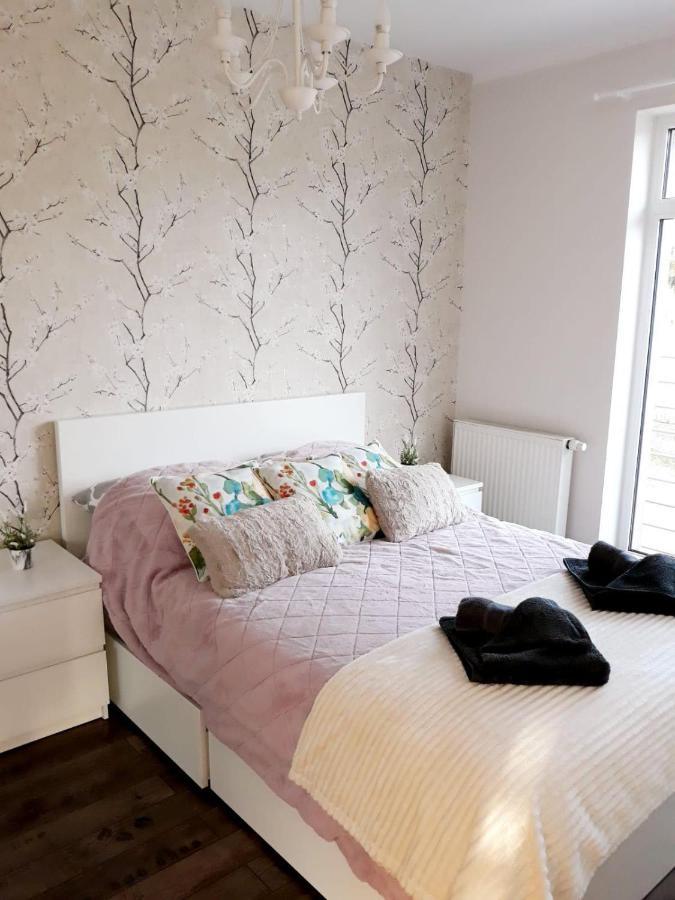 Przy Centrum Apartment Jelenia Góra Екстериор снимка