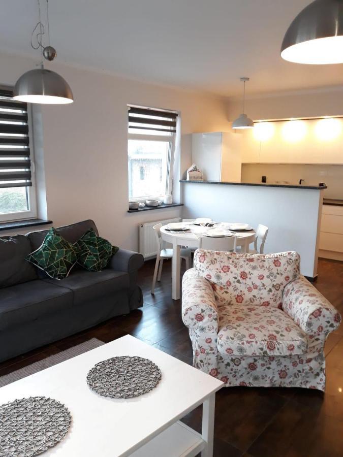 Przy Centrum Apartment Jelenia Góra Екстериор снимка