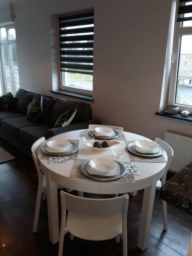 Przy Centrum Apartment Jelenia Góra Екстериор снимка