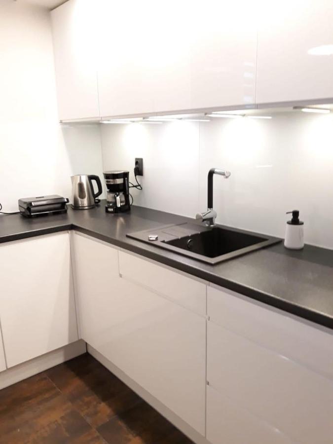 Przy Centrum Apartment Jelenia Góra Екстериор снимка